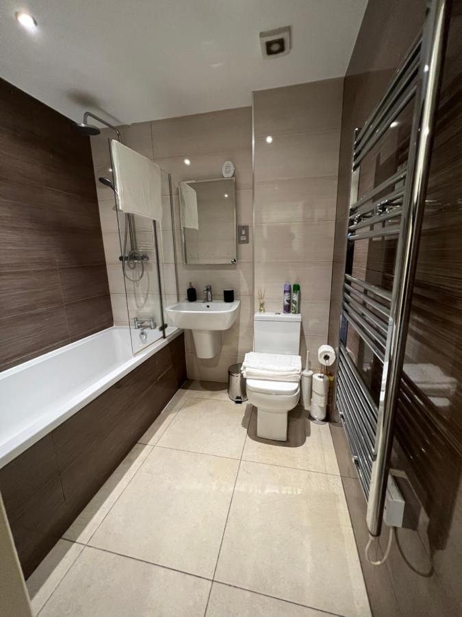 3Bed Flat 3Wc And Great Location Near Excel City Airport O2 And Canning Town Station Villa Londra Dış mekan fotoğraf