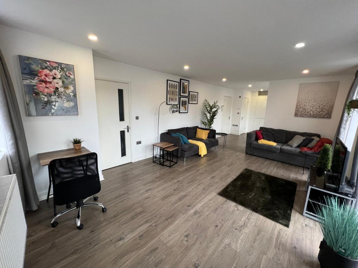 3Bed Flat 3Wc And Great Location Near Excel City Airport O2 And Canning Town Station Villa Londra Dış mekan fotoğraf