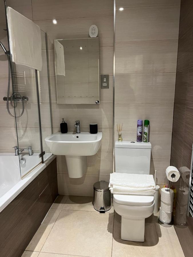 3Bed Flat 3Wc And Great Location Near Excel City Airport O2 And Canning Town Station Villa Londra Dış mekan fotoğraf