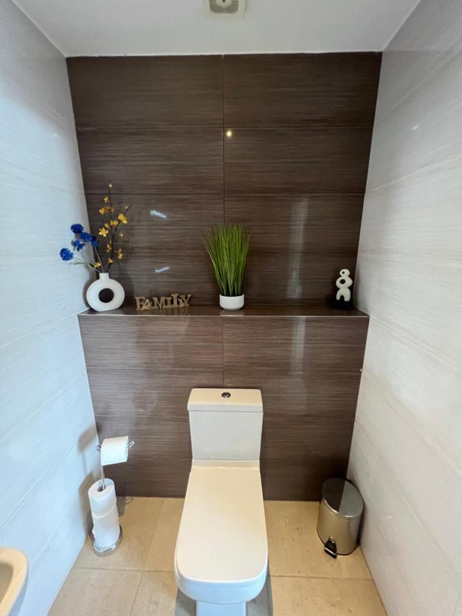 3Bed Flat 3Wc And Great Location Near Excel City Airport O2 And Canning Town Station Villa Londra Dış mekan fotoğraf