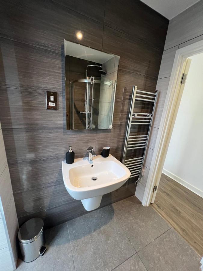 3Bed Flat 3Wc And Great Location Near Excel City Airport O2 And Canning Town Station Villa Londra Dış mekan fotoğraf