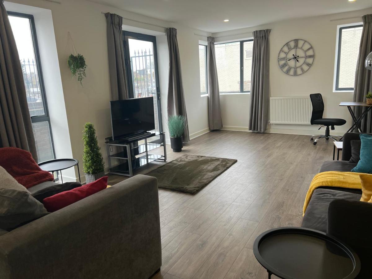 3Bed Flat 3Wc And Great Location Near Excel City Airport O2 And Canning Town Station Villa Londra Dış mekan fotoğraf